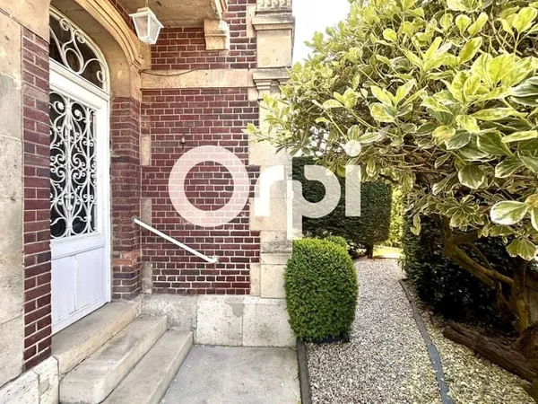 Maison 9 pièces 175 m²
