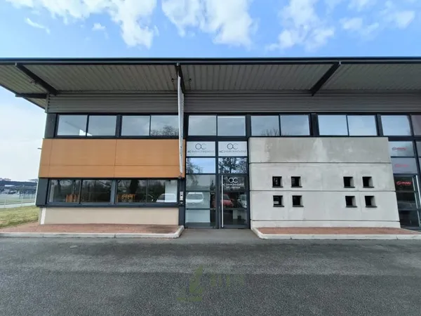 ROANNE - Local d'activités 309 m2