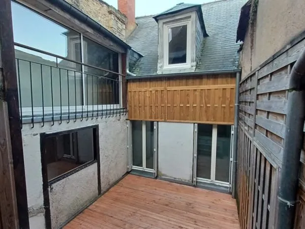 Grand appartement Centre ville LA CHARITE SUR LOIRE