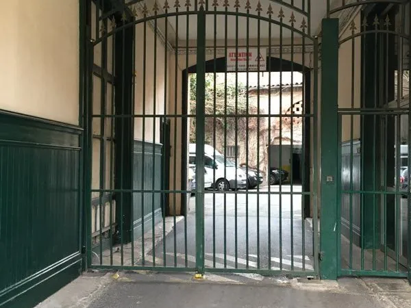 À louer Parking place Dupuy
