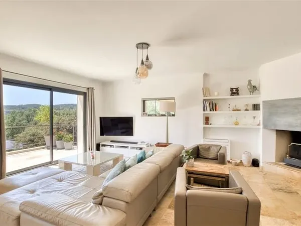 Appartement 8 pièces 237 m²