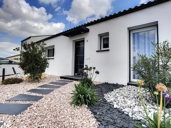 Maison récente 3 chambres de 117m2 idéalement située