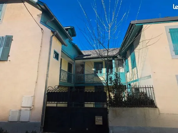 Maison de ville 170m² hab.+patio+appt locatif