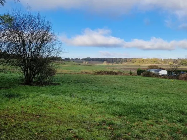 Terrain 1000 m²