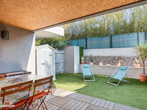 Studio 33 m² avec jardin et terrasse - À pied plages, du port et du village de Carqueiranne