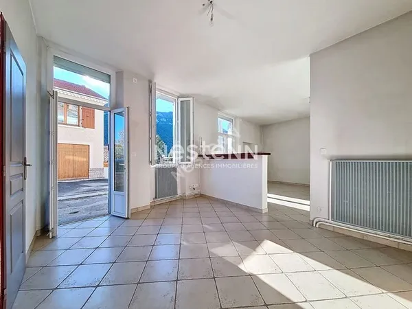 Maison villageoise 5 pièces 172 m²