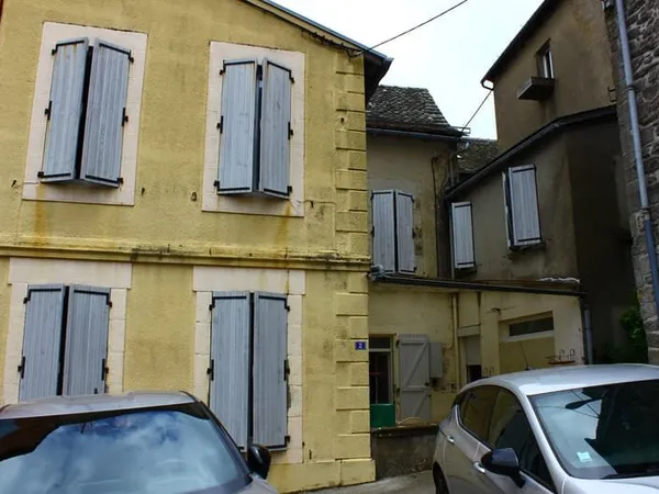 RIEUPEYROUX : Maison de ville