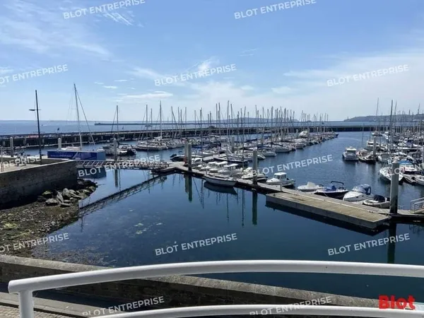 Bureaux 87 m²