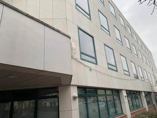 Bureaux 555 m²