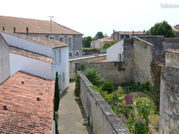 Rochefort 2p centre ville