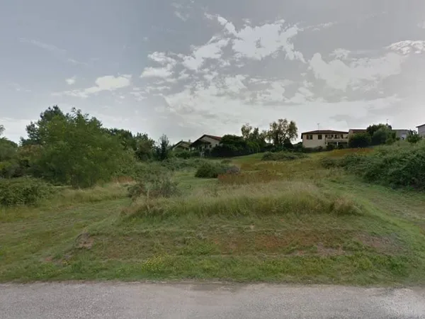 Terrain 732 m²