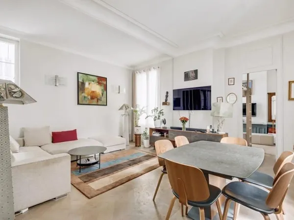 Paris 07 - La Tour-Maubourg - 4 pièces 89m²