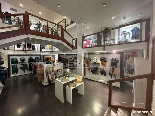 Local commercial 700 m² CHATEAUROUX