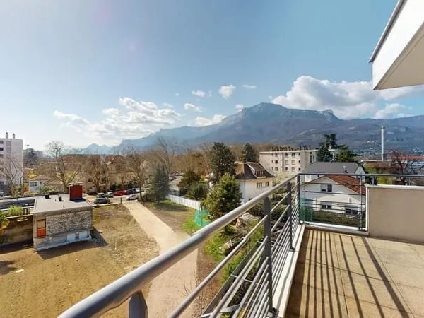 Opportunité Rare Duplex 'Clé en main' scindé en 2 logement