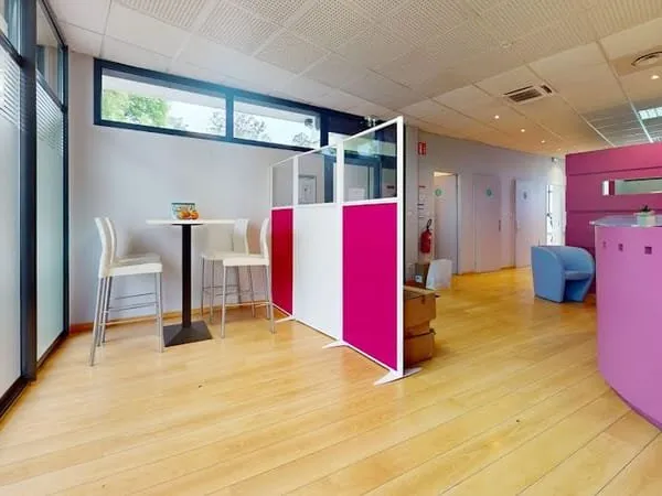 Local 255 m²