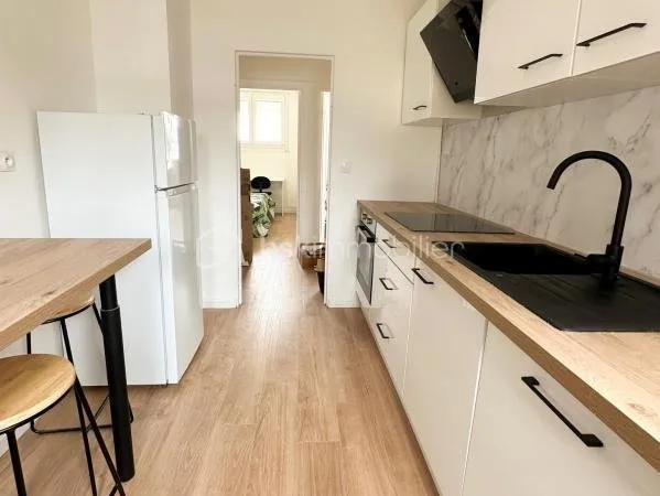 Appartement lumineux avec balcon à proximité des commodités!