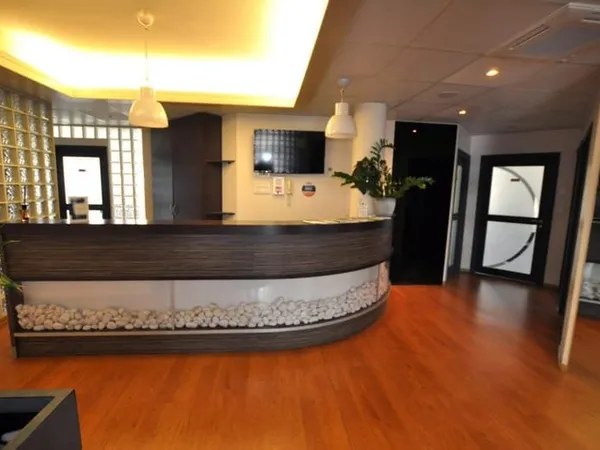 Local Commercial ou professionnel avec bureaux de 120 m²