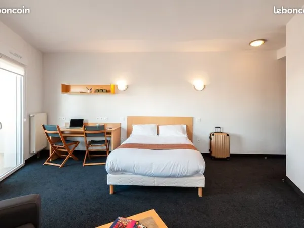 Beau T1 appartement meublé 35m² récent Saint Avé avec Balcon