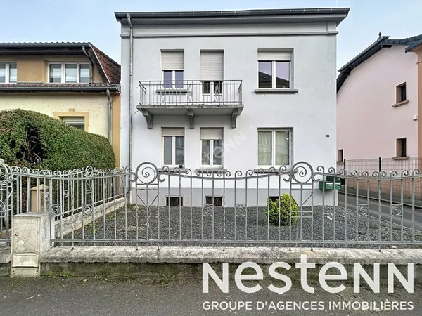 Immeuble Montigny Les Metz - rue de Frescaty 3 appartements - parking - terrain