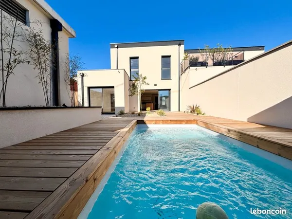 Villa neuve avec piscine - Résidence privée - Montélimar
