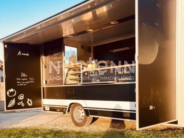 Food Truck & 2 Distributeurs de Pizzas
