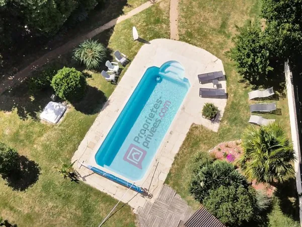 Maison Sevremoine 7 pièce(s) 232 m2