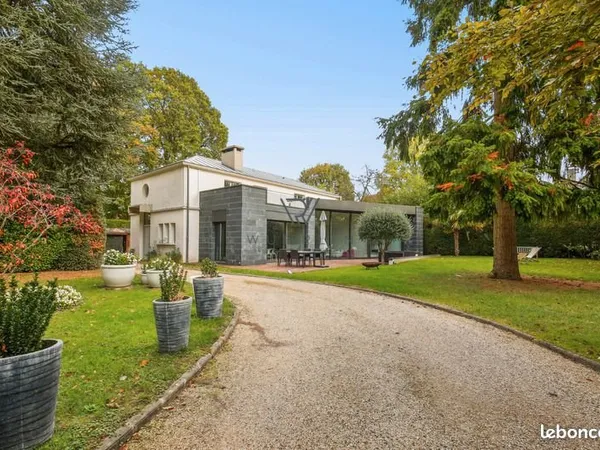 Exclusivité - la Feuillaume - maison d'architecte - 4/5 chambres - 273m2 habitables (317m2 au sol)