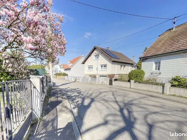 Maison 5 pièces sur terrain 550 m² à Geispolsheim-Gare