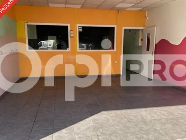 Local commercial 61 m²