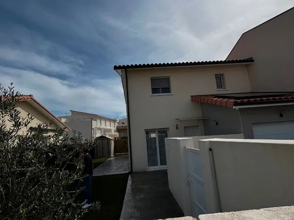 ✨ Villa contemporaine 4 pièces avec garage et jardin - Sainte-Anne ✨
