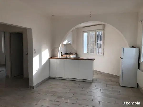 Particulier loue appartement 2 pièces, 48m2 à La Grand'Combe