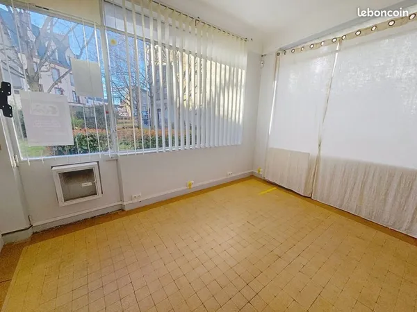 Local commercial 53 m² Melun