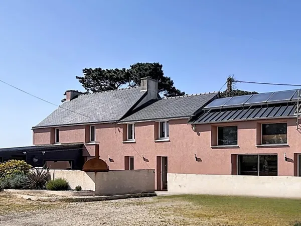 MAISON PLOUDALMEZEAU