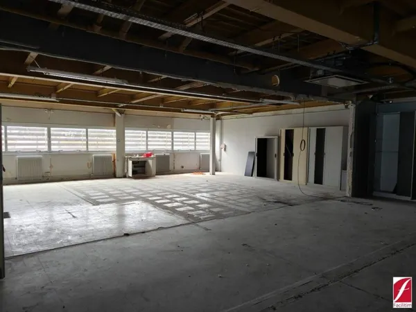 Bureaux 575 m²
