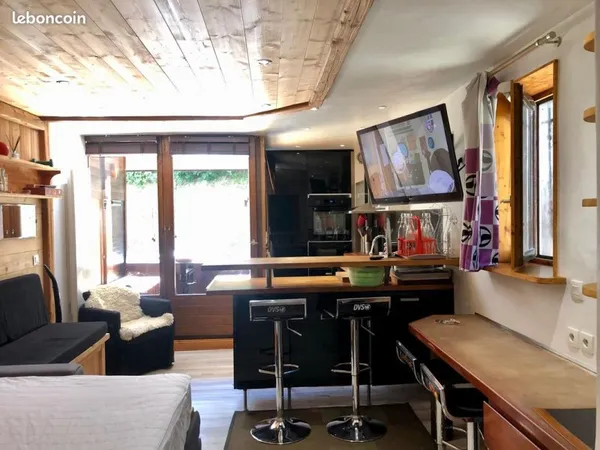 28m2 avec balcon et place de parking couverte