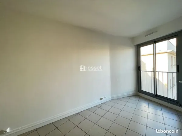 Appartement 1 17m² à louer 661 - PARIS 75013