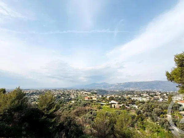 Terrain 2200 m²