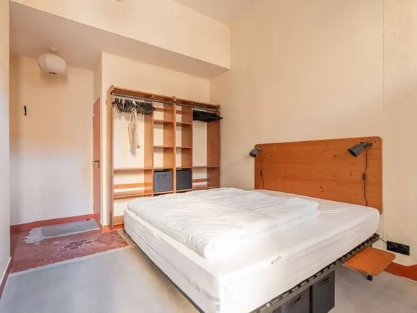 Maison 10 pièces 240 m²