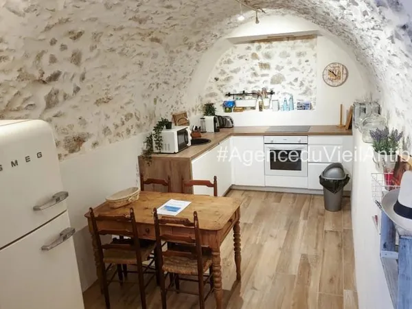 Maison de village Vieil Antibes 2-3P