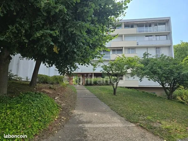 Appartement 4 pièces 80 m²
