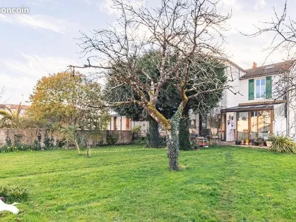 Maison de ville 7 pièces 204 m²