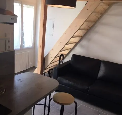 Studio meublé indépendant - Tout compris - Cour privative - APL acceptés