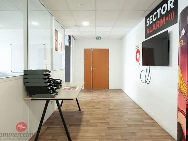 Bureaux 200 m²