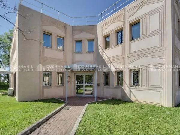 Bureaux 338 m²
