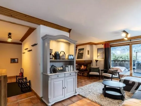 Maison 10 pièces 180 m²