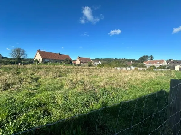 TERRAIN CONSTRUCTIBLE - NEUFCHATEL-HARDELOT - 843 M²