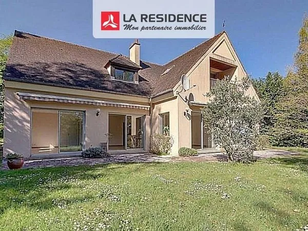 Maison 10 pièces 264 m²