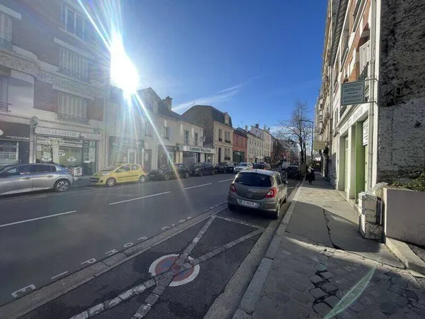 Local commercial 125 m²