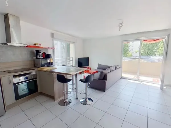 Appartement 4 pièces 77 m²