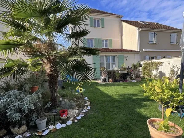 MAISON DE 97.18 m2